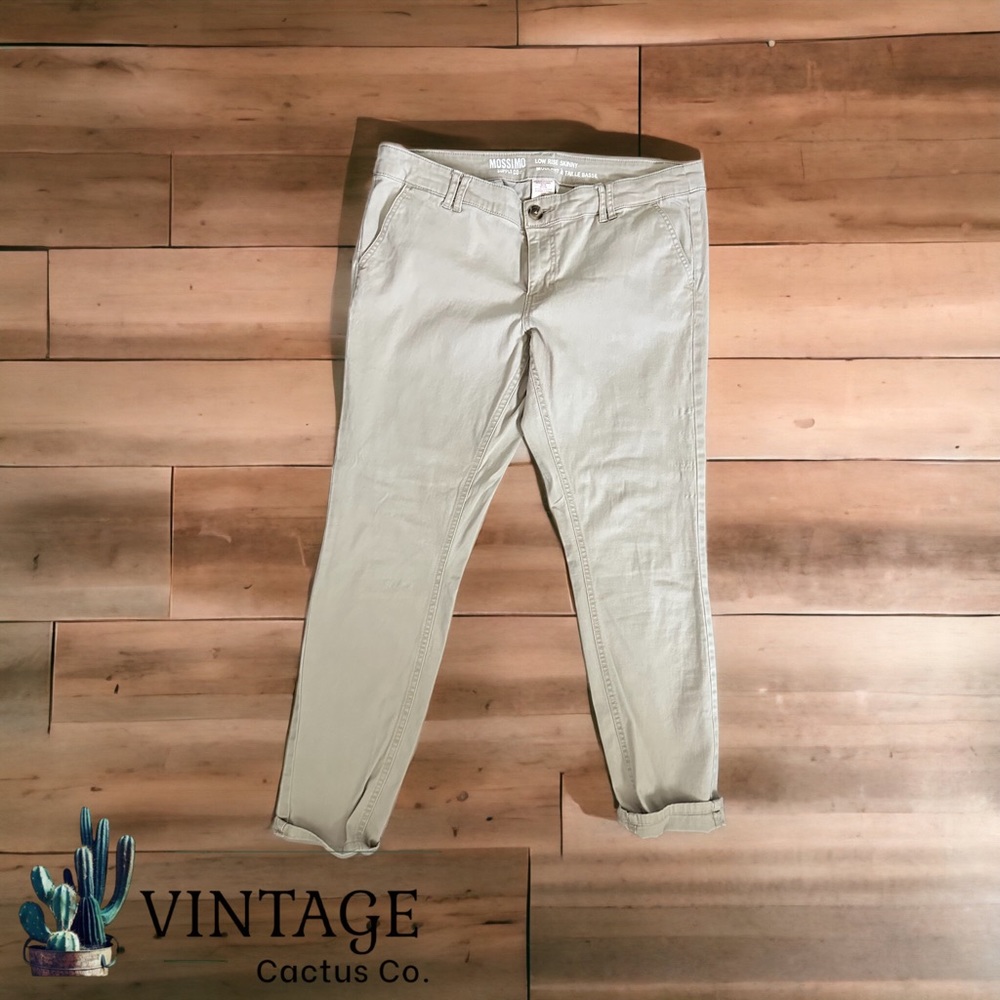 MOSSIMO SUPPLY CO LOW RISE SKINNY KHAKI CHINOS- Excellent Condition